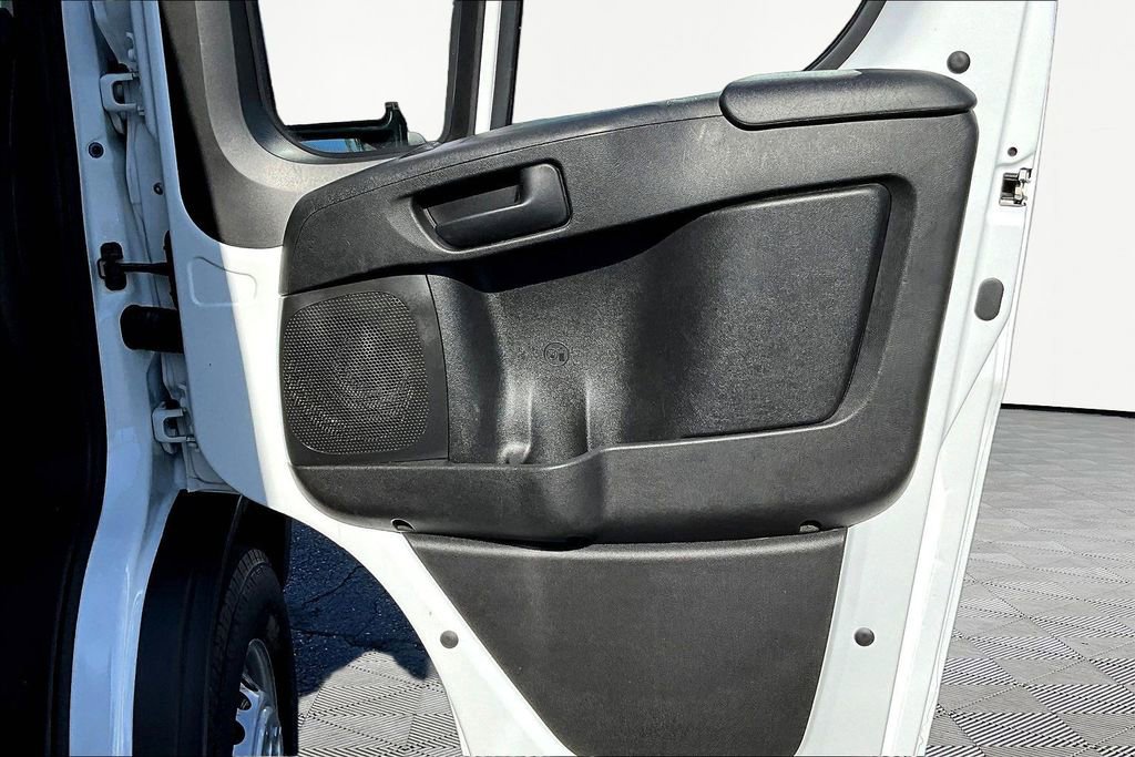 Used 2025 RAM ProMaster 2500 w/ Convenience Group FWD image 28