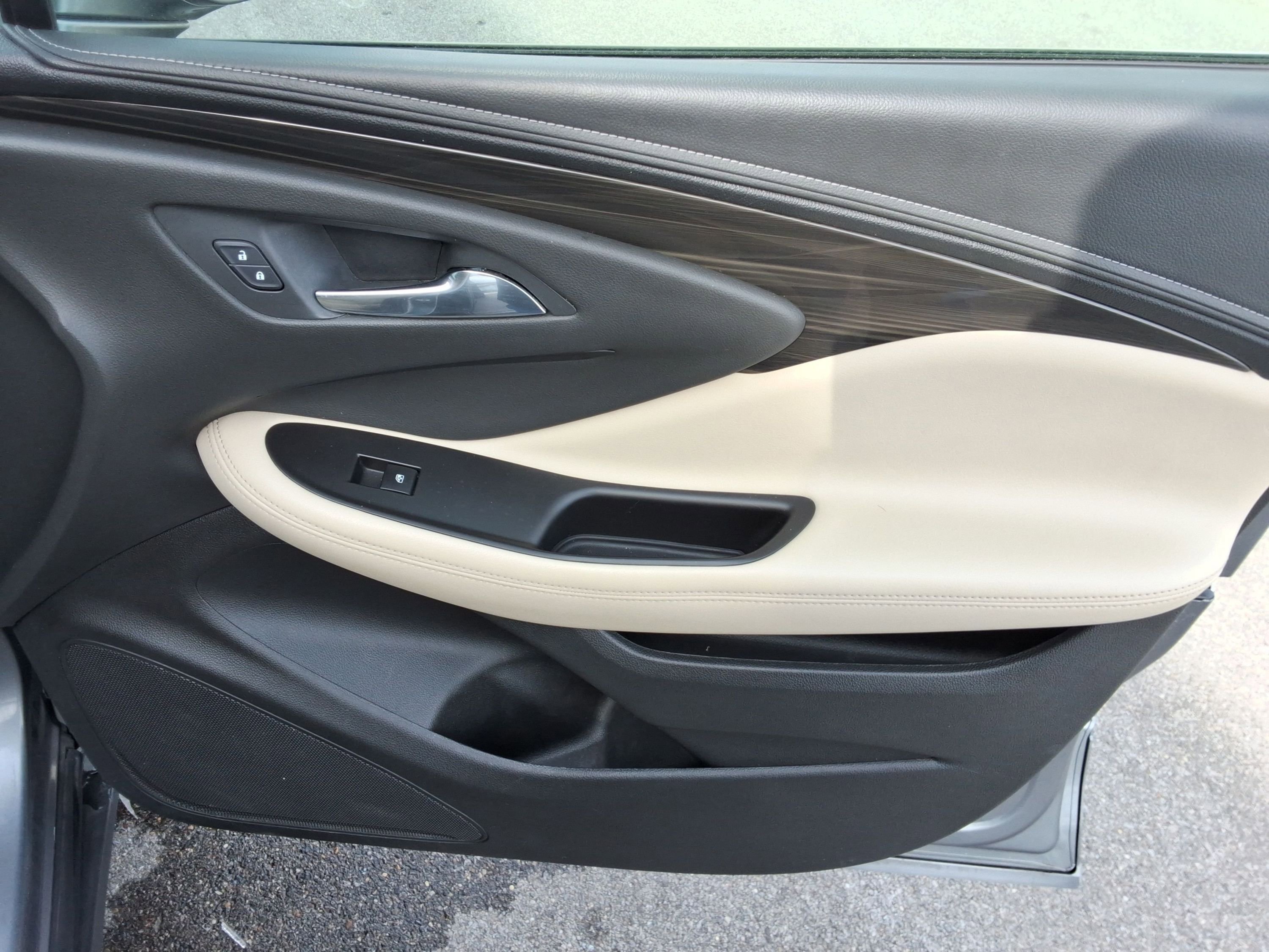 Used 2019 Buick Envision Preferred image 25