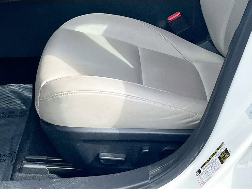 Used 2020 MAZDA MAZDA3 AWD Sedan w/ Preferred Package image 19