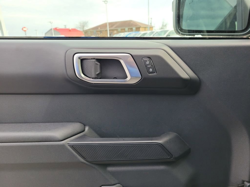 New 2025 Ford Bronco Badlands image 18