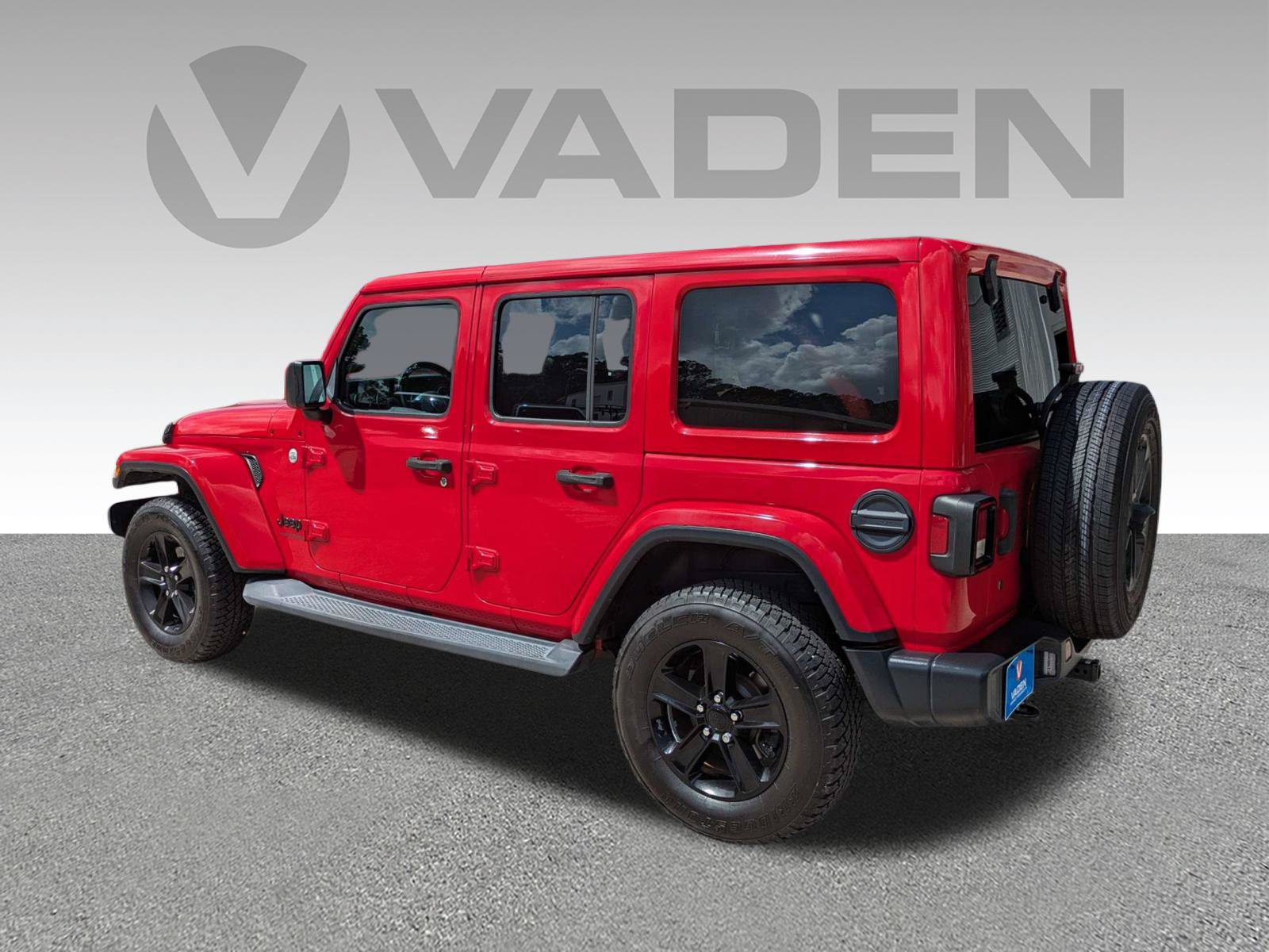 Used 2019 Jeep Wrangler Unlimited Sahara AWD/4WD image 25