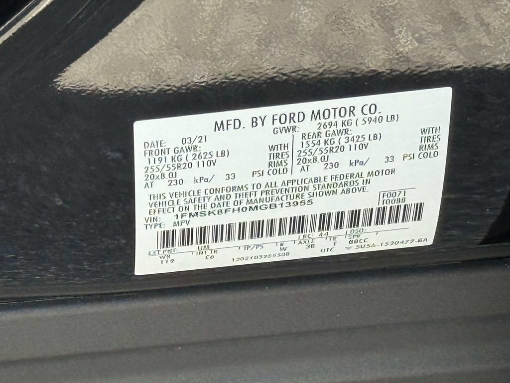 Used 2021 Ford Explorer Limited w/ Equipment Group 301A AWD/4WD image 36