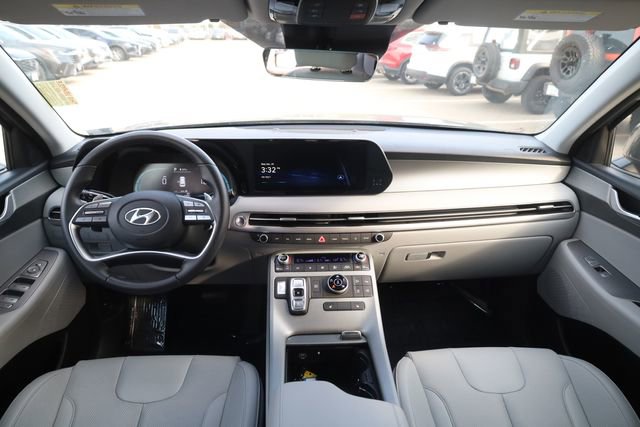 Used 2025 Hyundai Palisade SEL image 11