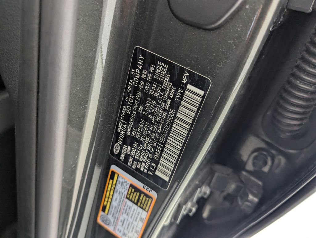 Used 2025 Genesis GV80 2.5T Standard AWD/4WD image 32