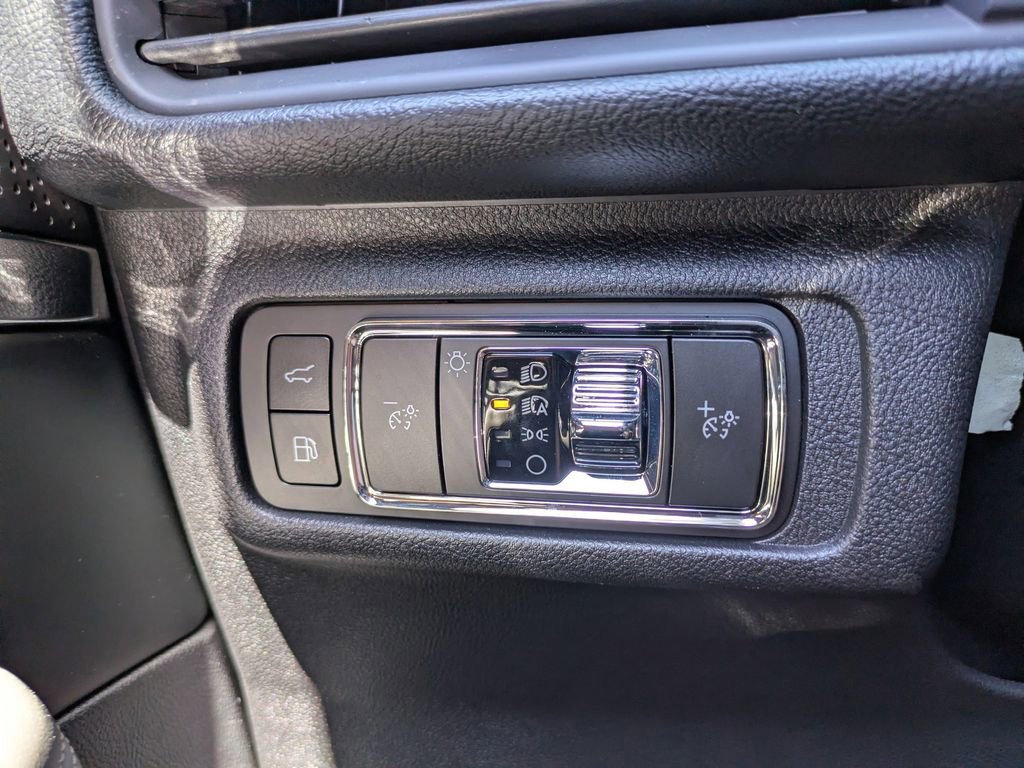 New 2025 Lincoln Corsair Grand Touring w/ Equipment Group 301A image 27