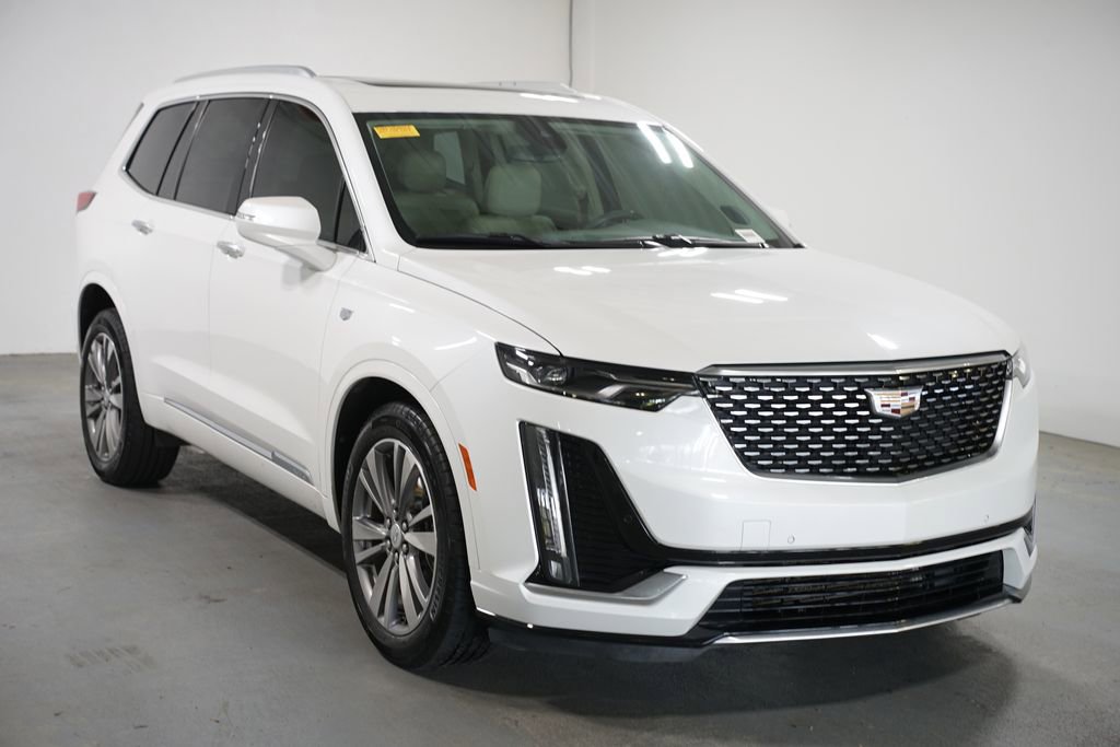 Used 2021 Cadillac XT6 Premium Luxury image 3