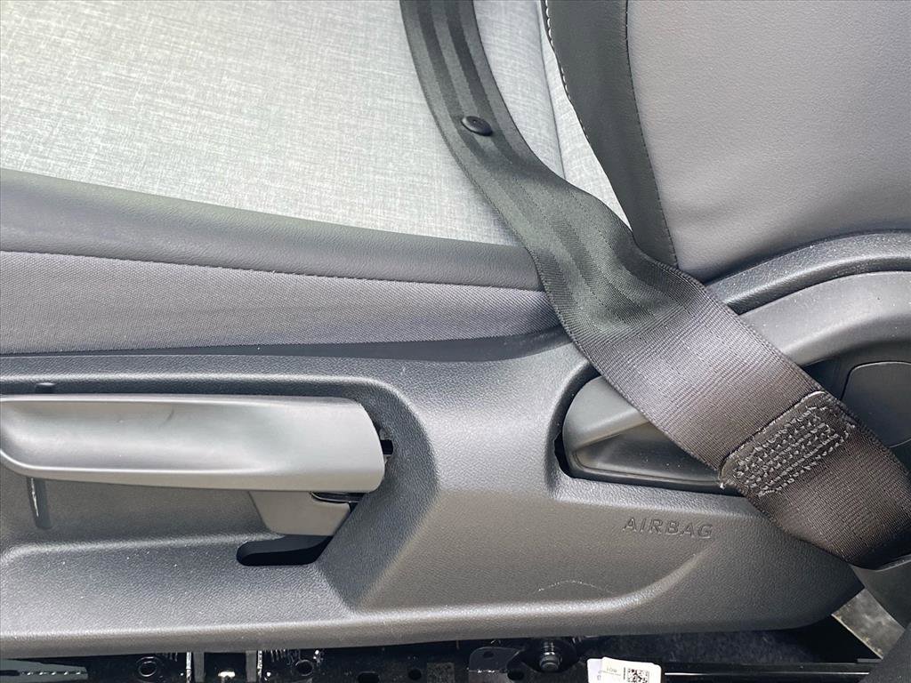 Certified 2025 Volkswagen ID.4 Pro image 9