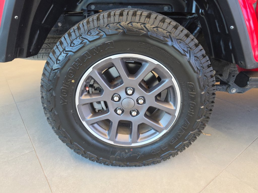 Used 2021 Jeep Gladiator Overland w/ Popular Equipment Package AWD/4WD image 55