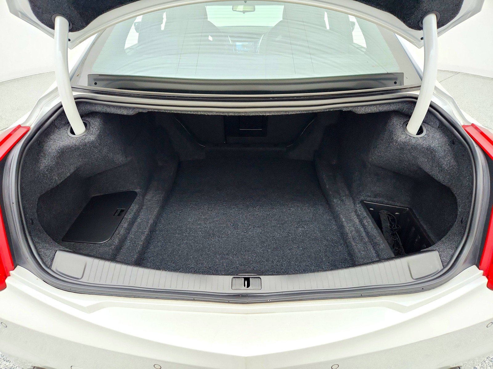 Used 2019 Cadillac CTS V w/ Luxury Package image 29