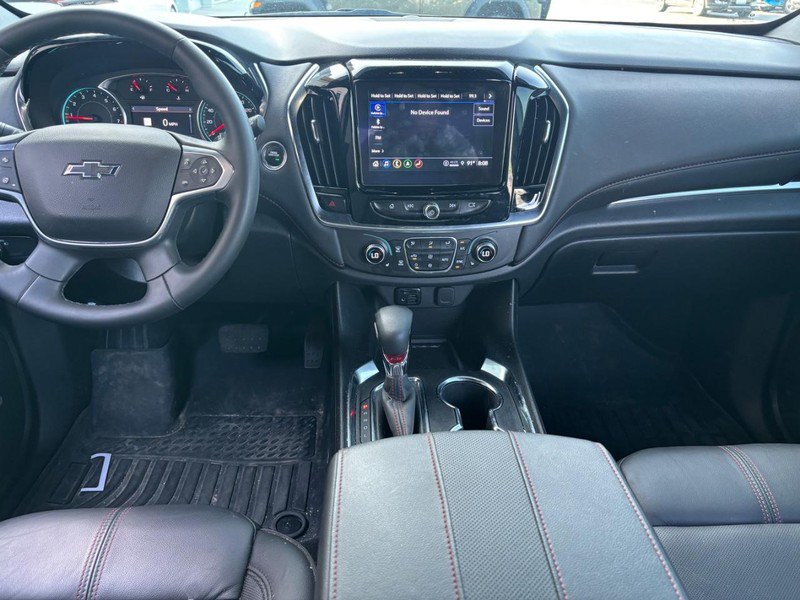 Used 2024 Chevrolet Traverse RS FWD image 12