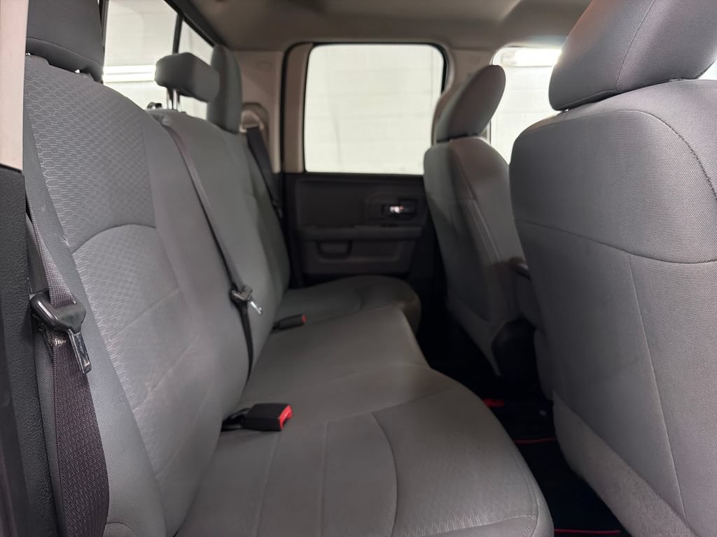 Used 2017 RAM 1500 Classic SLT RWD image 28