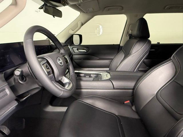Used 2025 Nissan Armada SV RWD image 27