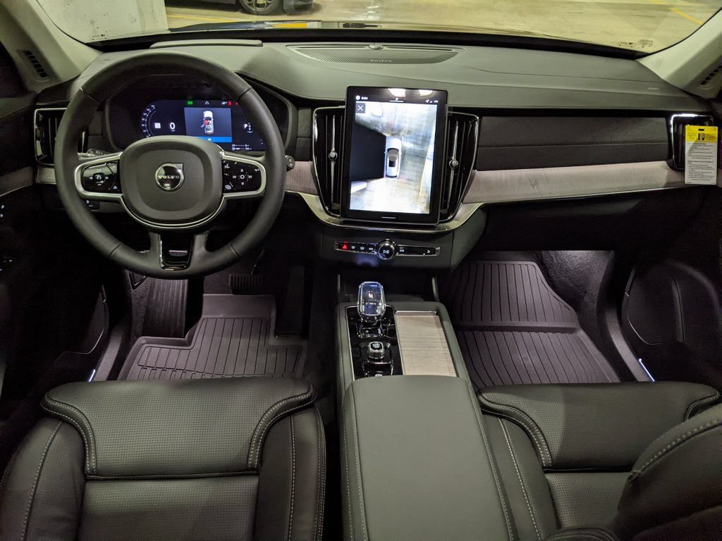 New 2026 Volvo XC90 T8 Ultra w/ Protection Package Premier AWD/4WD image 12