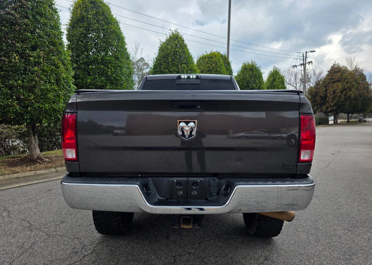 Used 2018 RAM 2500 SLT w/ Luxury Group image 4