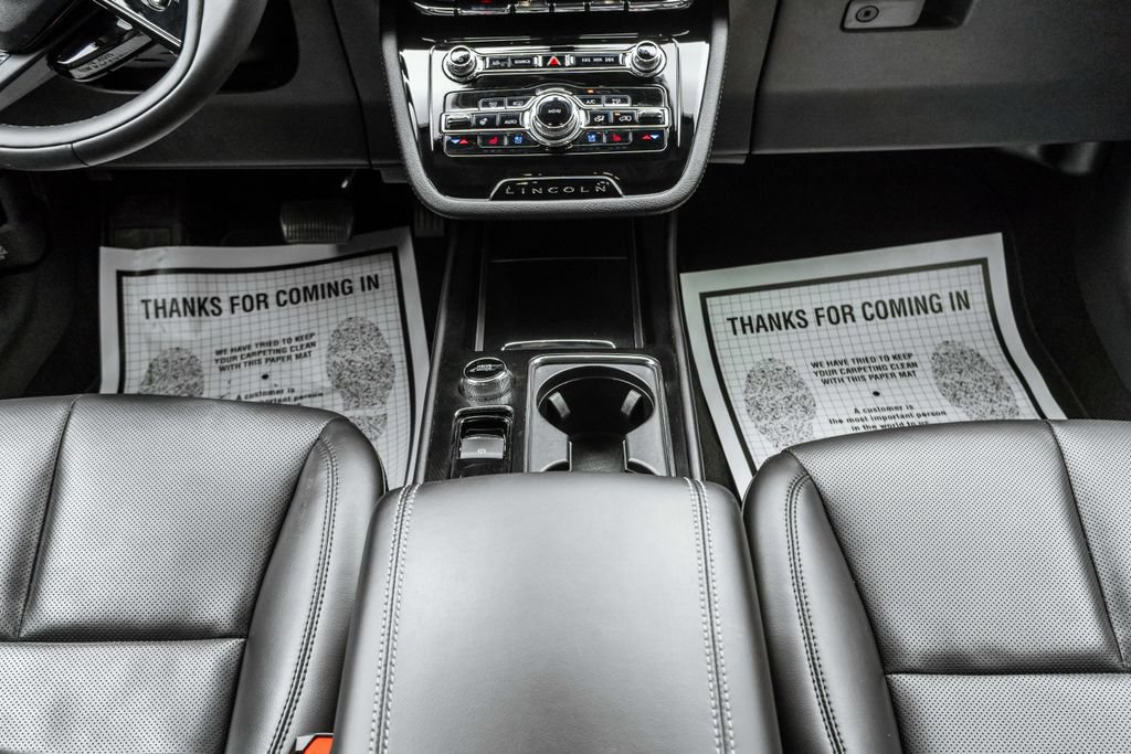 Used 2022 Lincoln Corsair AWD w/ Equipment Group 101A image 12