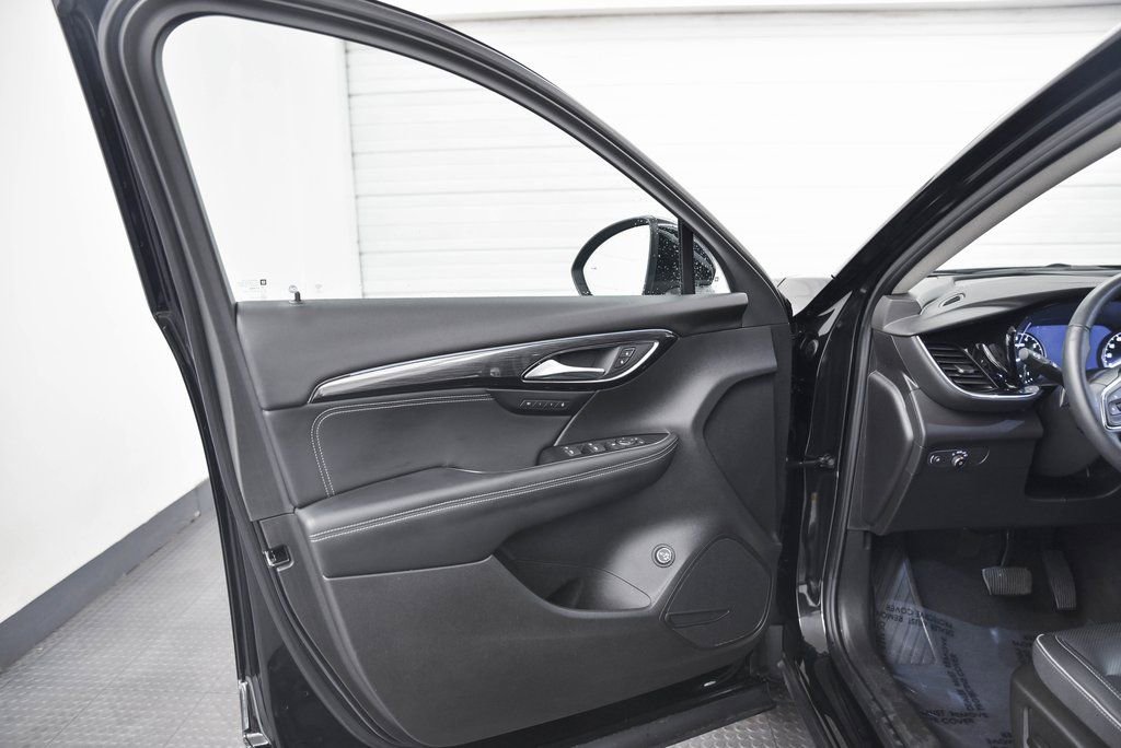 Used 2023 Buick Envision Essence image 11