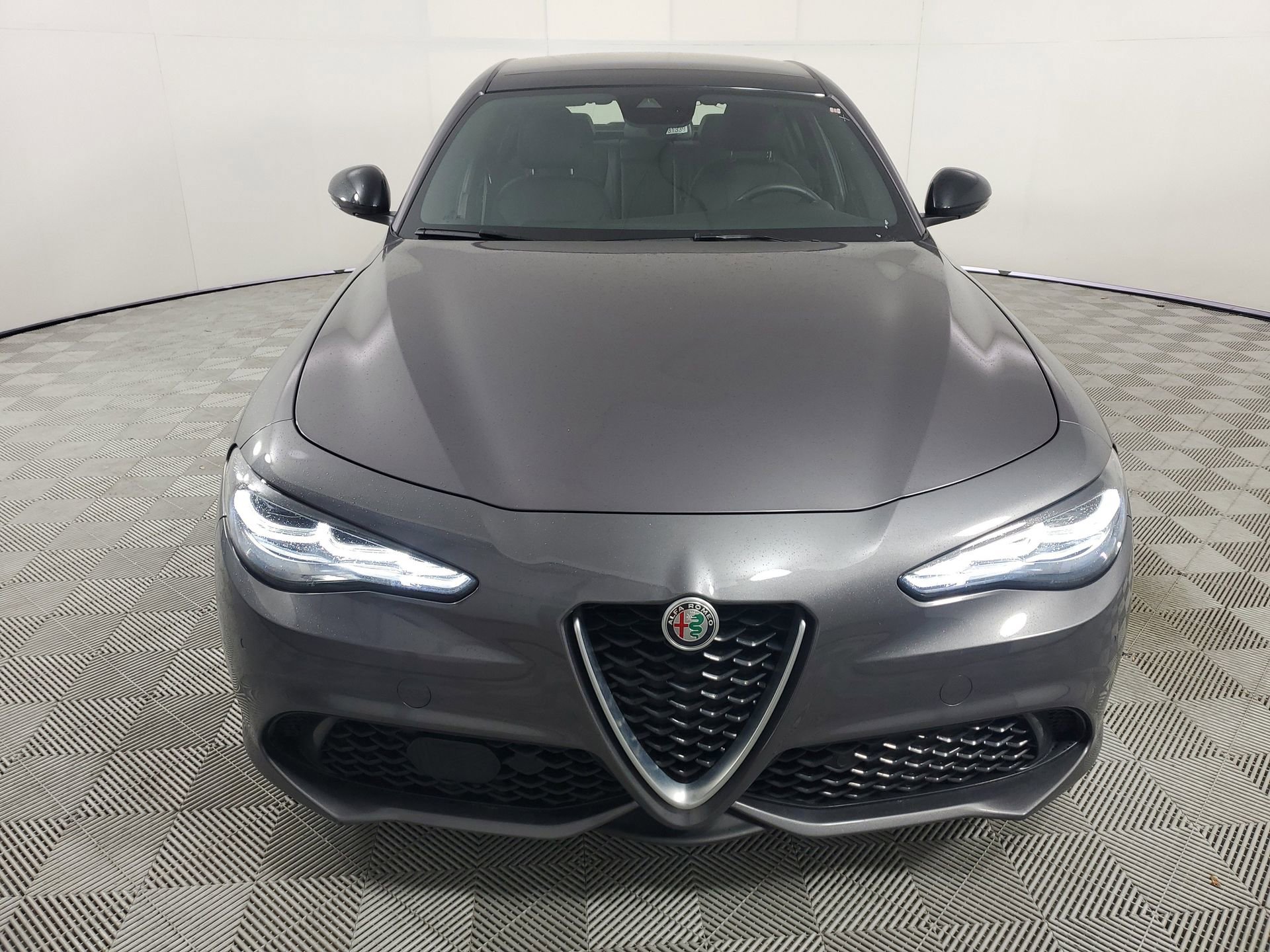 Used 2024 Alfa Romeo Giulia Ti w/ Active Assist Plus Package image 3