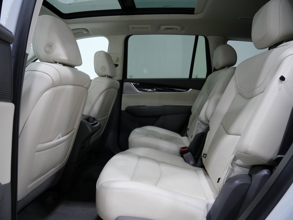 Used 2021 Cadillac XT6 Premium Luxury image 25