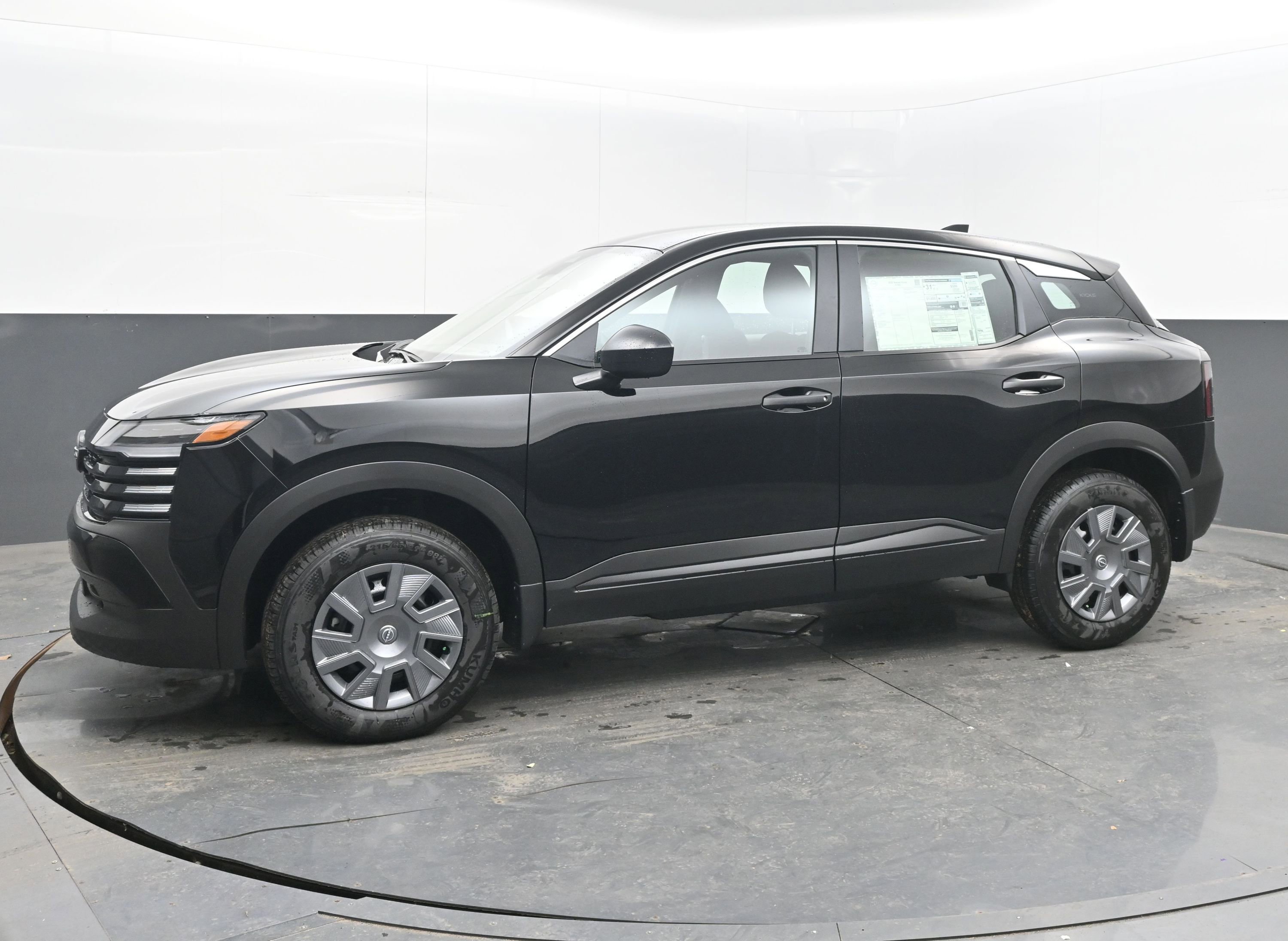 New 2026 Nissan Kicks S image 4