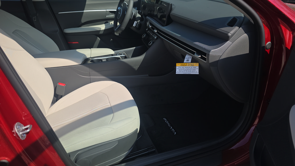 New 2026 Hyundai Sonata SEL AWD/4WD image 13