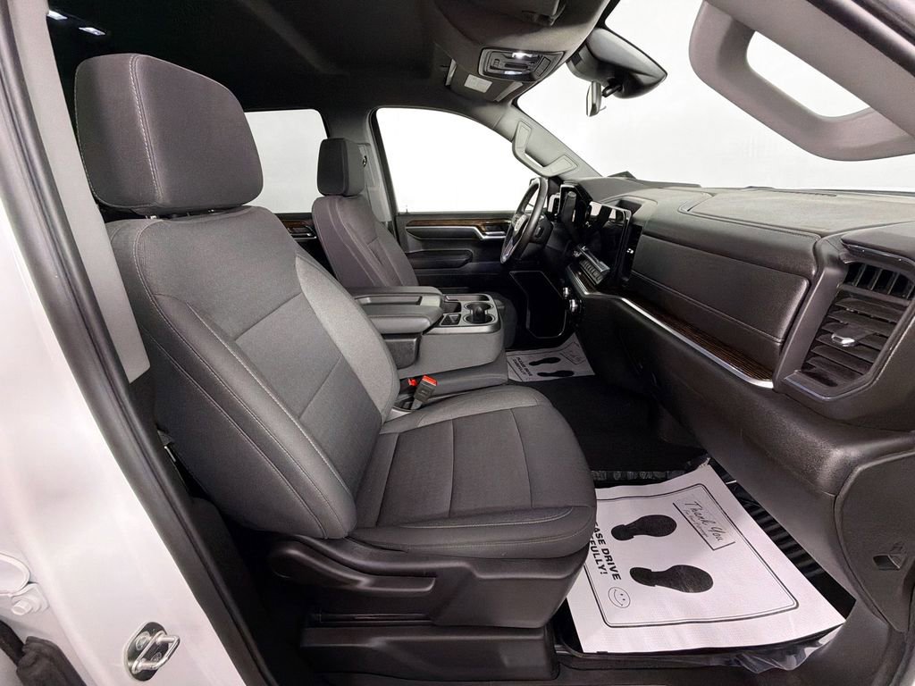 Used 2024 GMC Sierra 1500 SLE w/ Preferred Package image 28