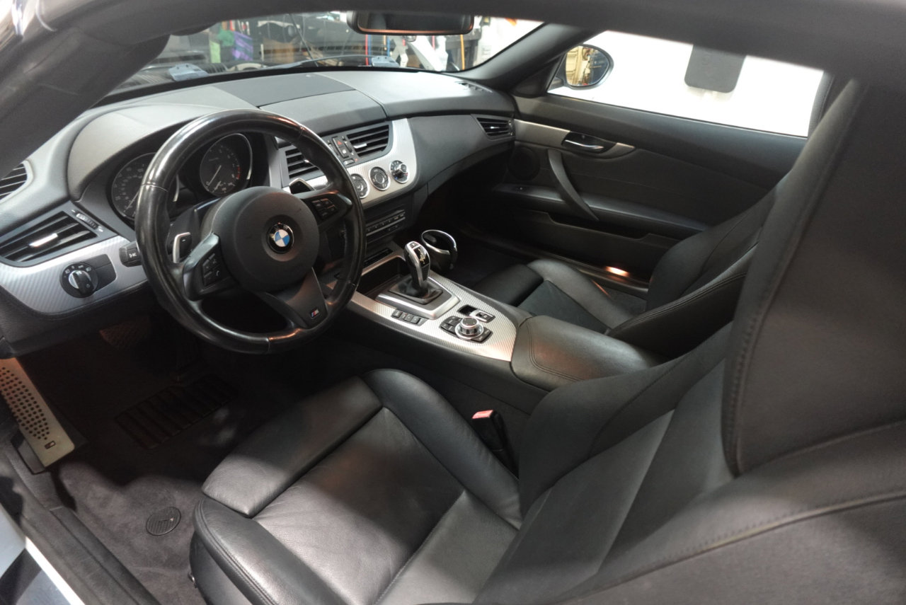 Used 2012 BMW Z4 sDrive35i w/ M Sport Pkg image 13