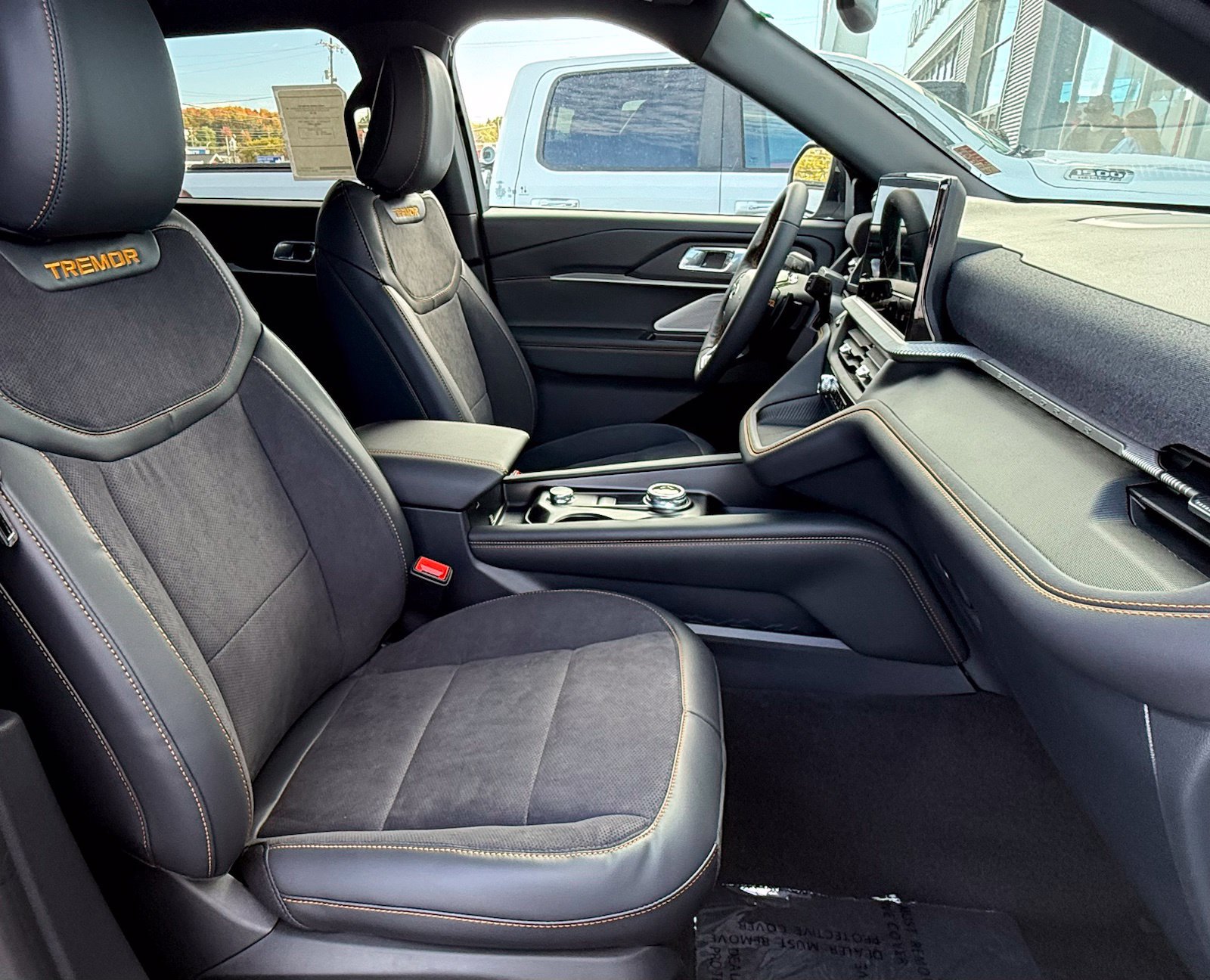 Used 2026 Ford Explorer Tremor w/ Tremor Ultimate Package AWD/4WD image 19