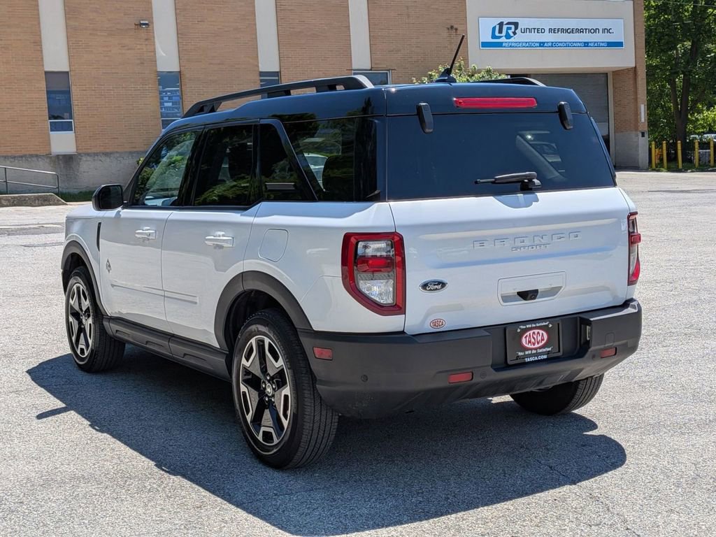 Used 2023 Ford Bronco Sport Outer Banks w/ Tech Package AWD/4WD image 9