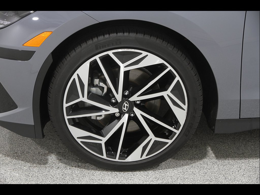Certified 2023 Hyundai Ioniq 6 SEL RWD image 22