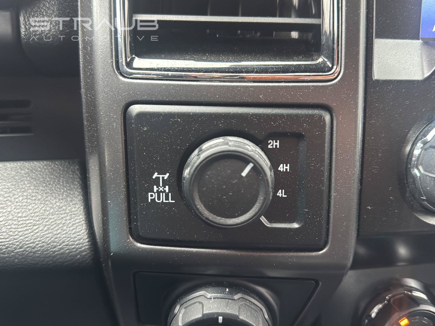 Used 2020 Ford F150 XLT w/ Equipment Group 302A Luxury AWD/4WD image 19