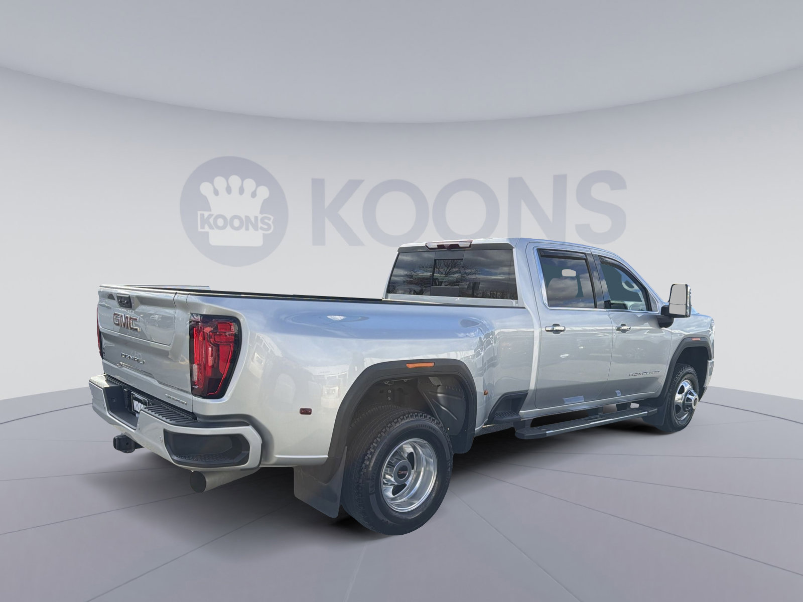 Used 2023 GMC Sierra 3500 Denali image 7