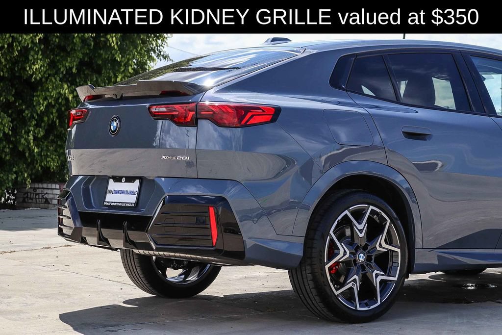 Used 2026 BMW X2 xDrive28i w/ M Sport Package AWD/4WD image 11
