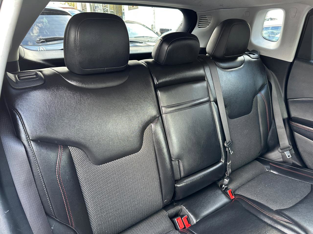 Used 2018 Jeep Compass Trailhawk AWD/4WD image 17