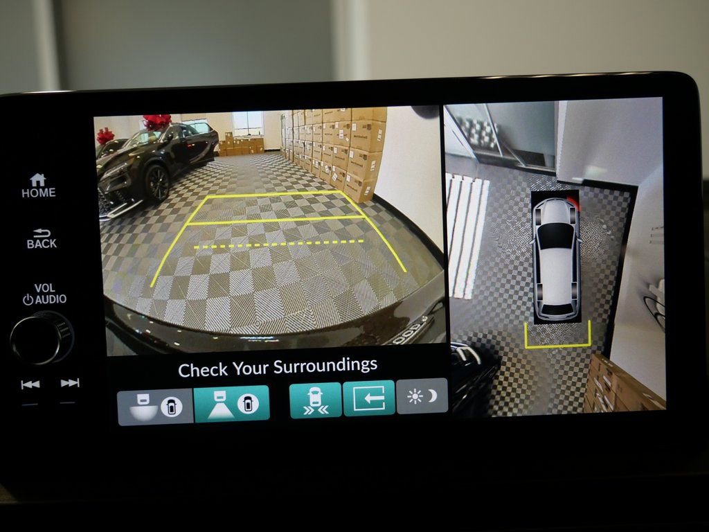 Used 2025 Honda Pilot Black Edition image 19