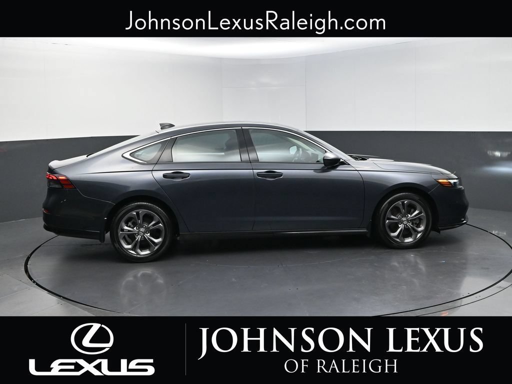 Used 2023 Honda Accord EX-L image 6