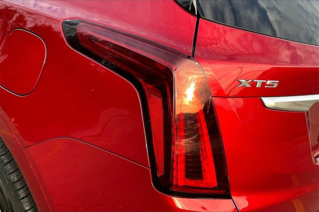 Used 2021 Cadillac XT5 Premium Luxury image 30