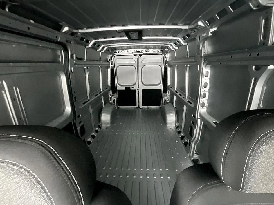 New 2026 RAM ProMaster 2500 w/ Convenience Group image 31