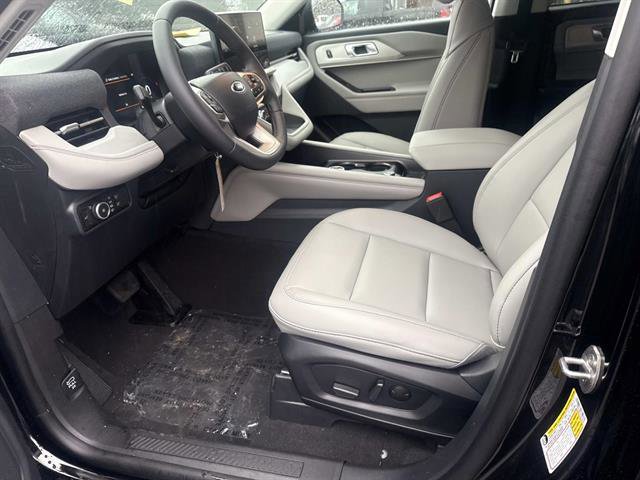 New 2026 Ford Explorer Active w/ Active Comfort Package image 8
