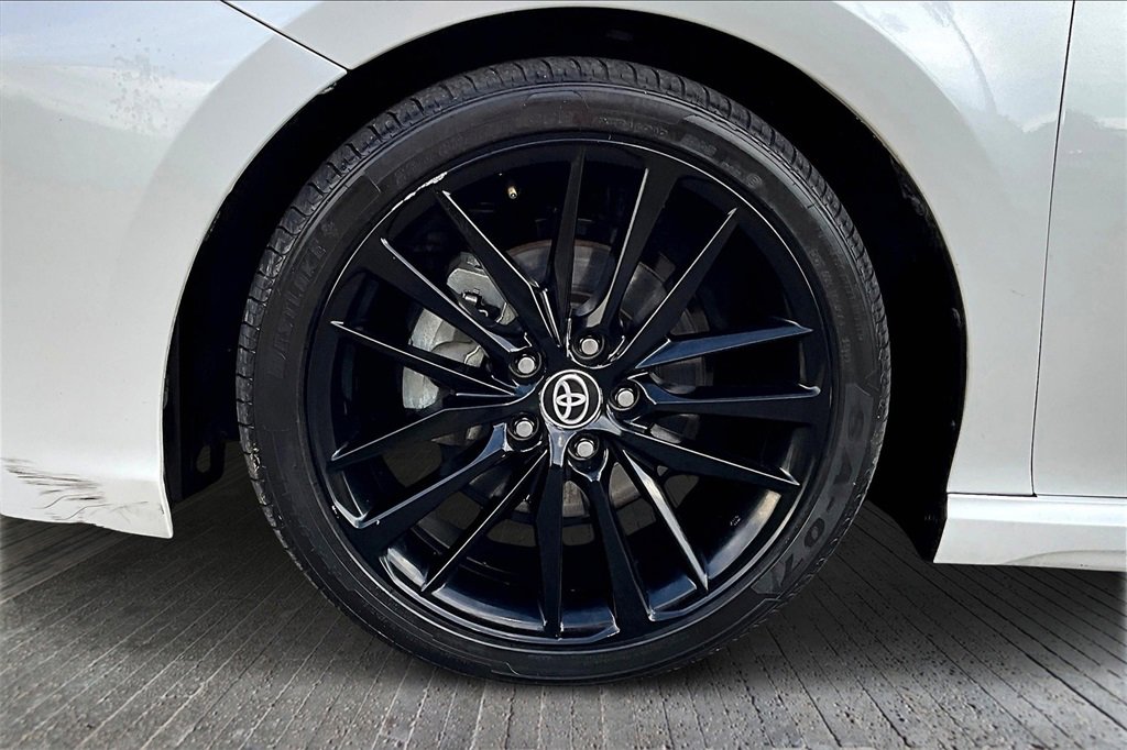 Used 2022 Toyota Camry XSE w/ Driver Assist Package image 9