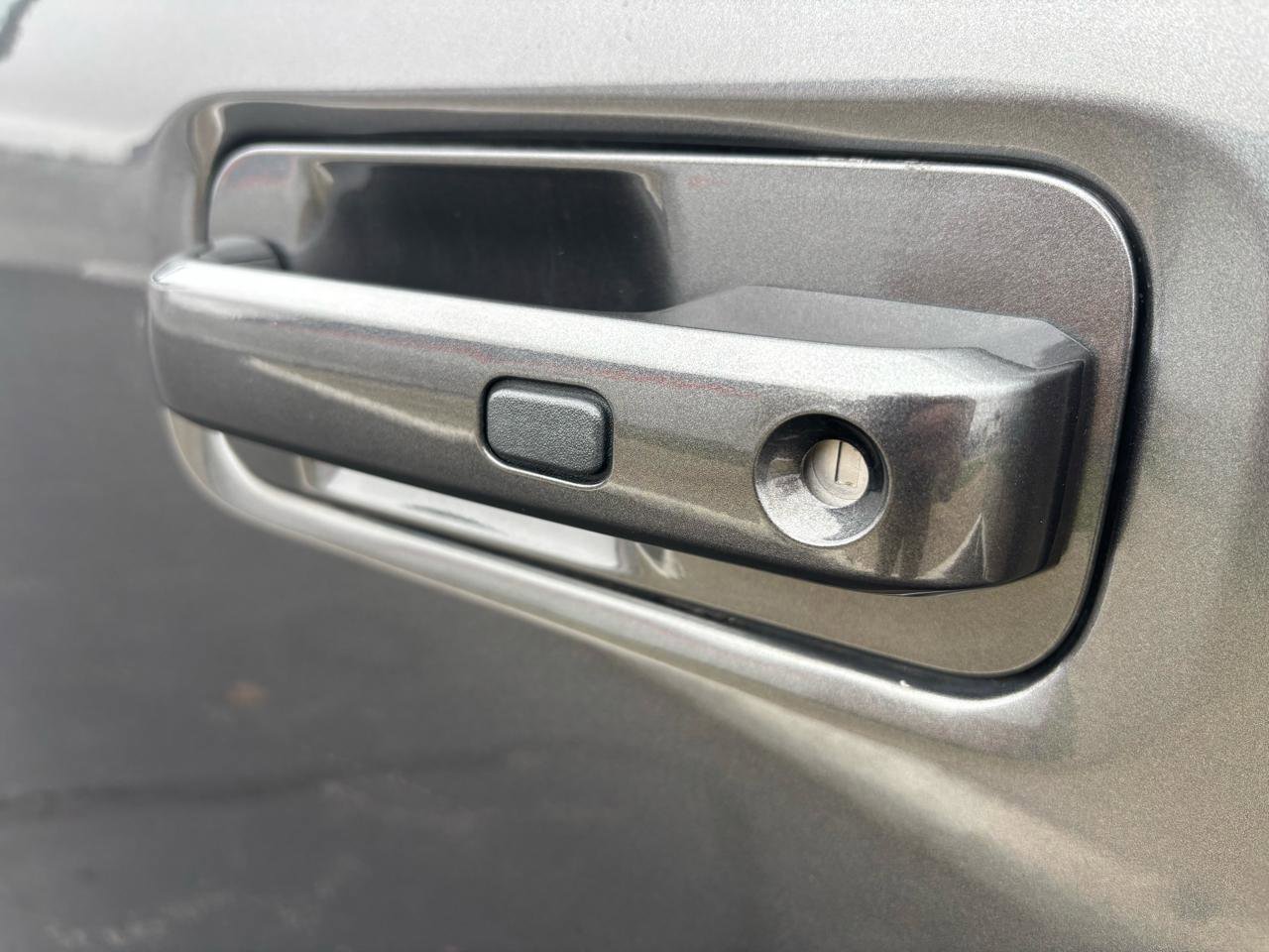 Used 2019 Ford F150 Lariat image 38