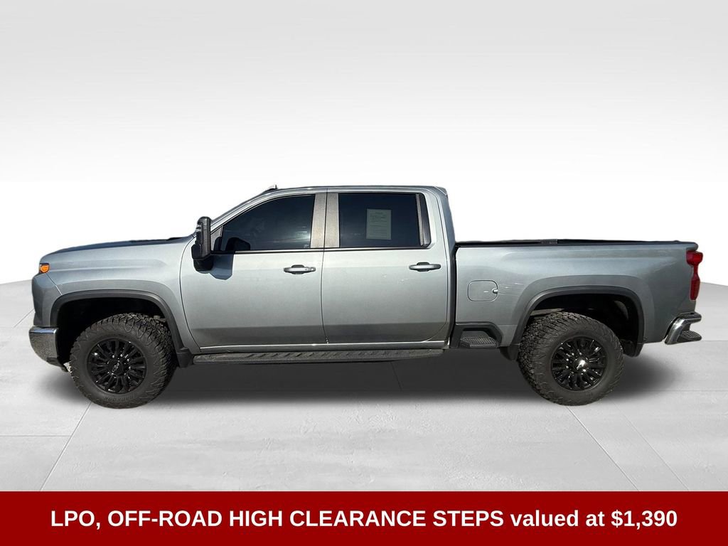Used 2024 Chevrolet Silverado 2500 LT w/ Convenience Package AWD/4WD image 3