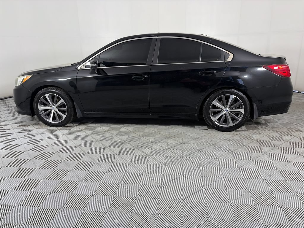 Used 2017 Subaru Legacy 2.5i Limited AWD/4WD image 4