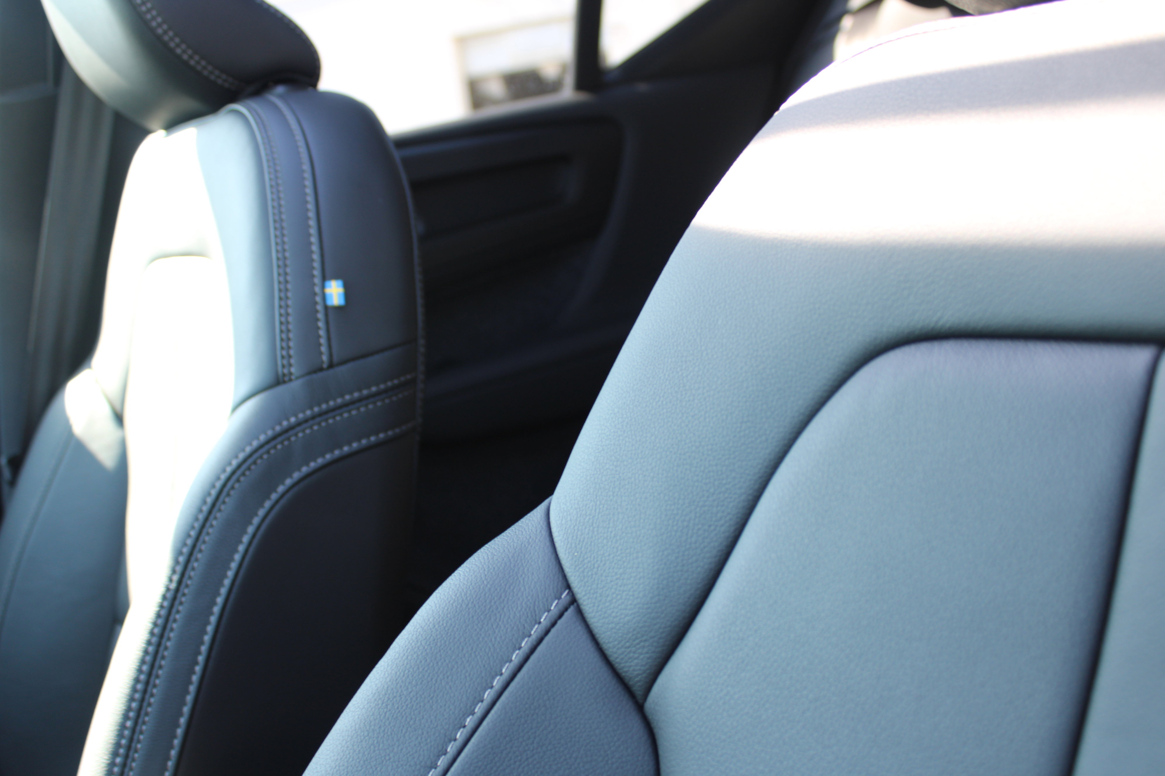 New 2025 Volvo XC40 B5 Plus w/ Protection Package Premier image 14