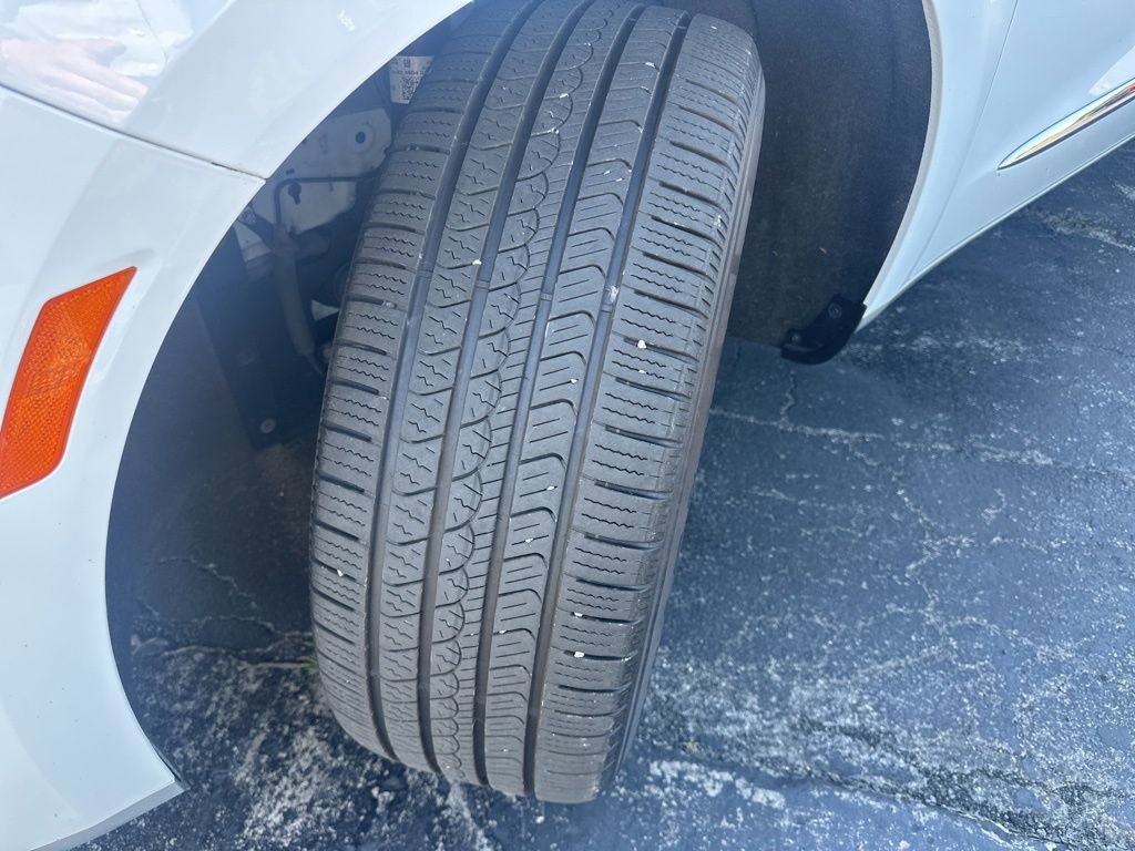 Used 2023 Buick Enclave Essence w/ Experience Buick Package image 41