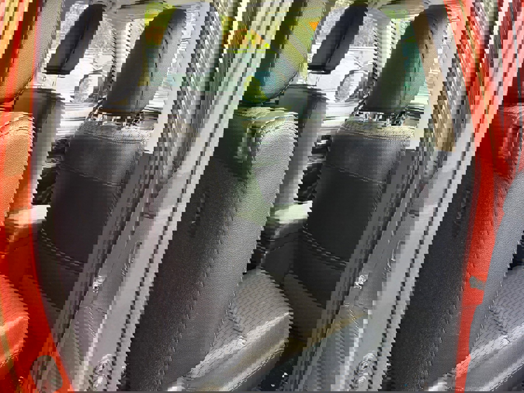 Used 2015 Mitsubishi Outlander SE image 7