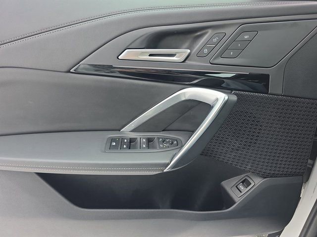 Used 2025 BMW X1 xDrive28i w/ Convenience Package image 27