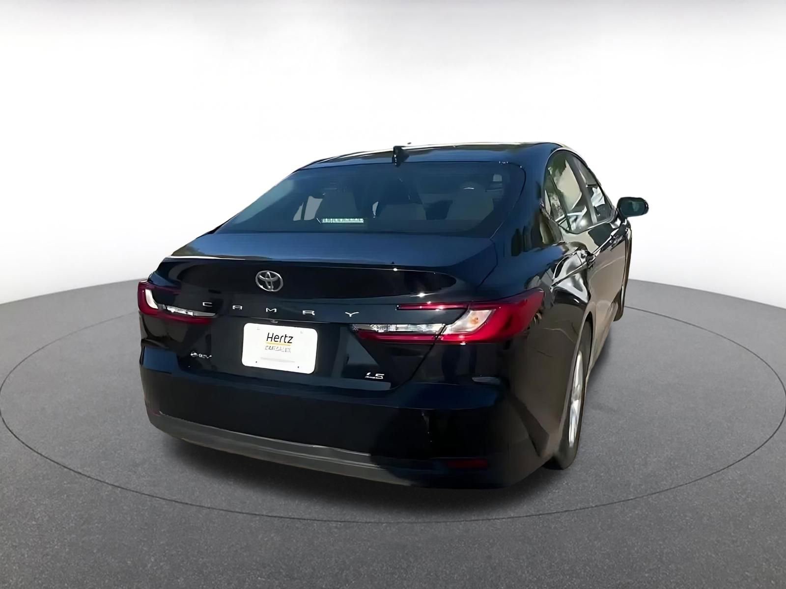 Used 2025 Toyota Camry LE image 15