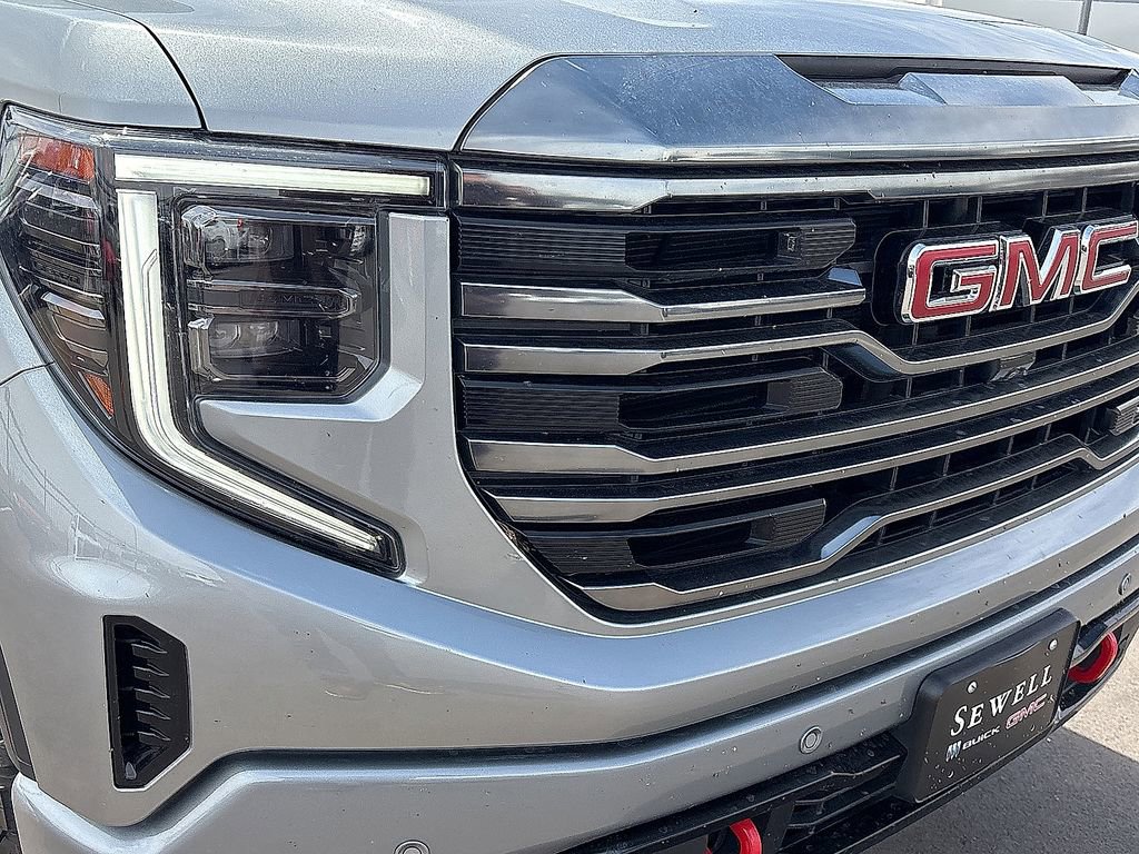Used 2024 GMC Sierra 1500 AT4 w/ Technology Package AWD/4WD image 8