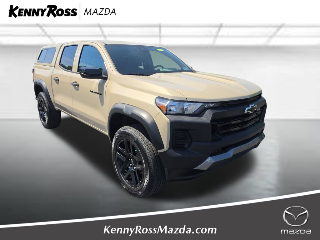 Used 2023 Chevrolet Colorado Trail Boss w/ Advanced Trailering Package AWD/4WD image 1