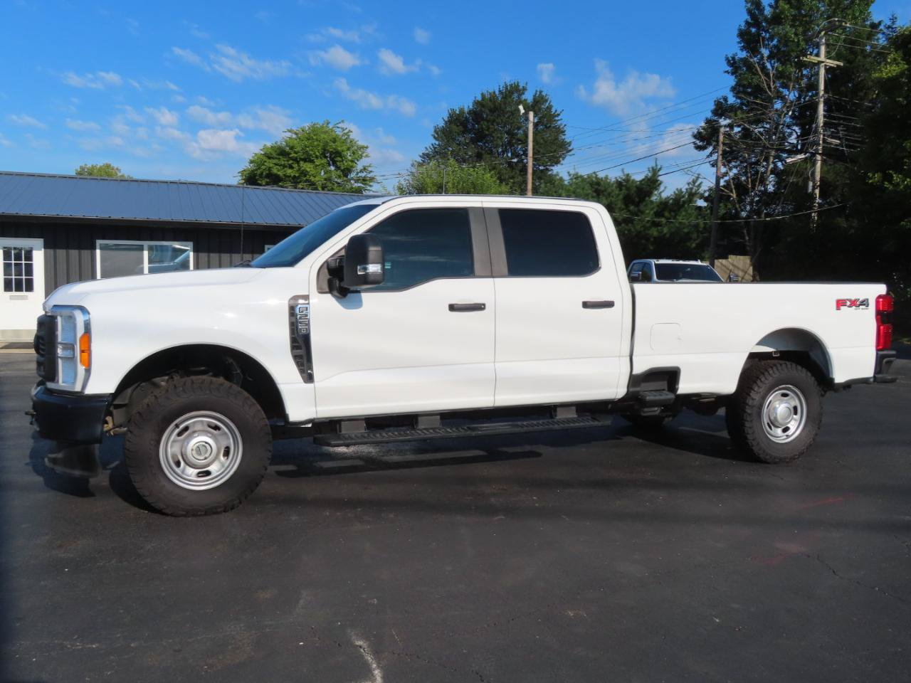 Used 2023 Ford F250 XL w/ 360-Degree Camera Package AWD/4WD image 2